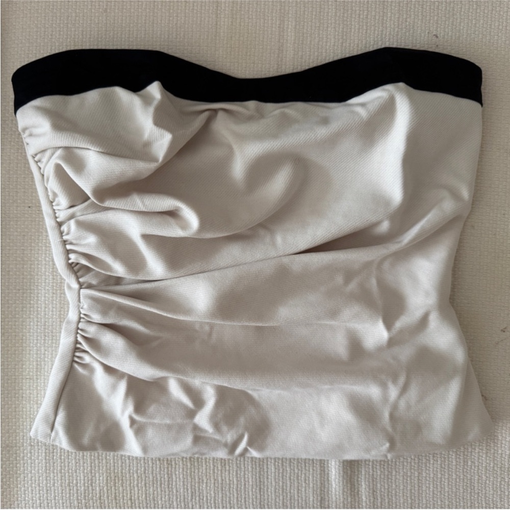 Reformation Contrast Sleeveless Top
Size 4